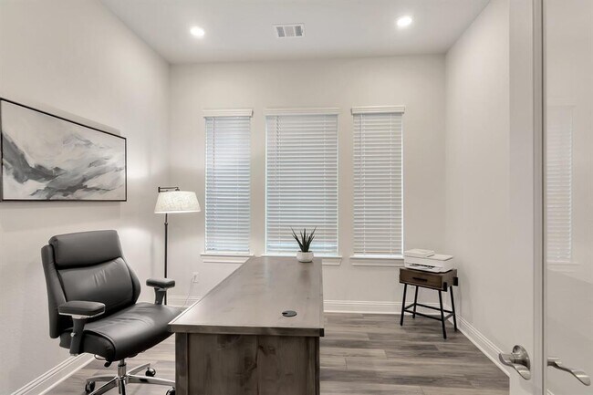 Building Photo - 59 Elander Blossom Dr