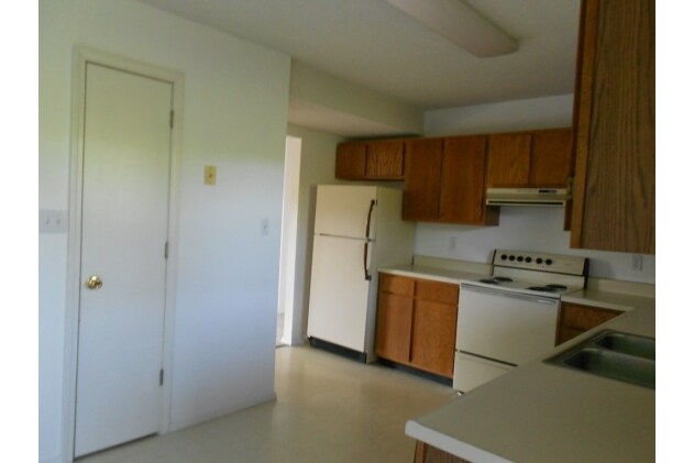 Building Photo - Spring Valley Apartments
