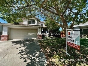 Building Photo - 1442 Zinnia Way