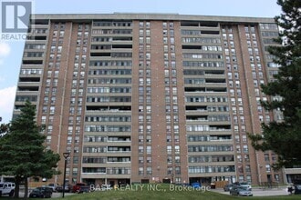 Building Photo - 15-915 Kensington Rd