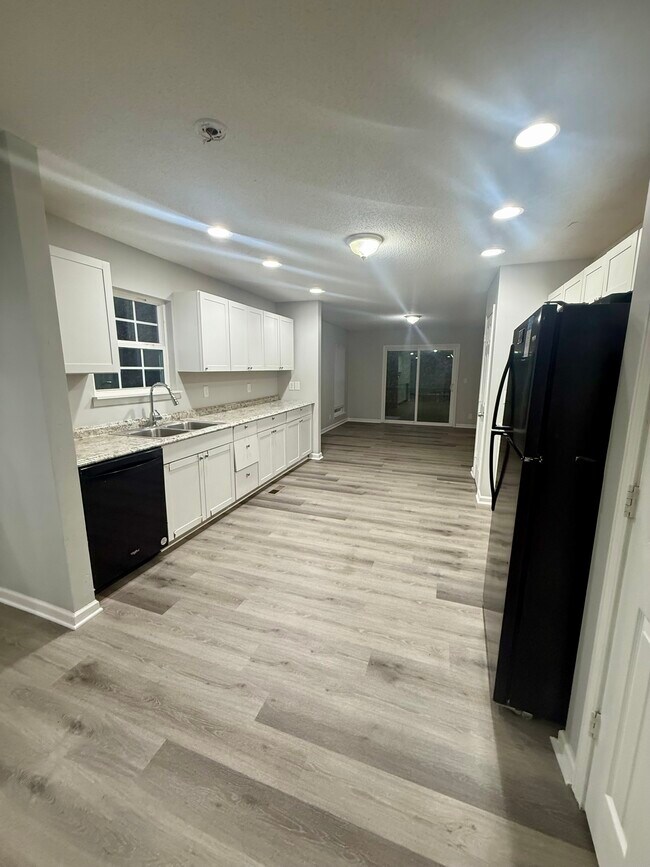 Foto del edificio - 3158 16th Ave