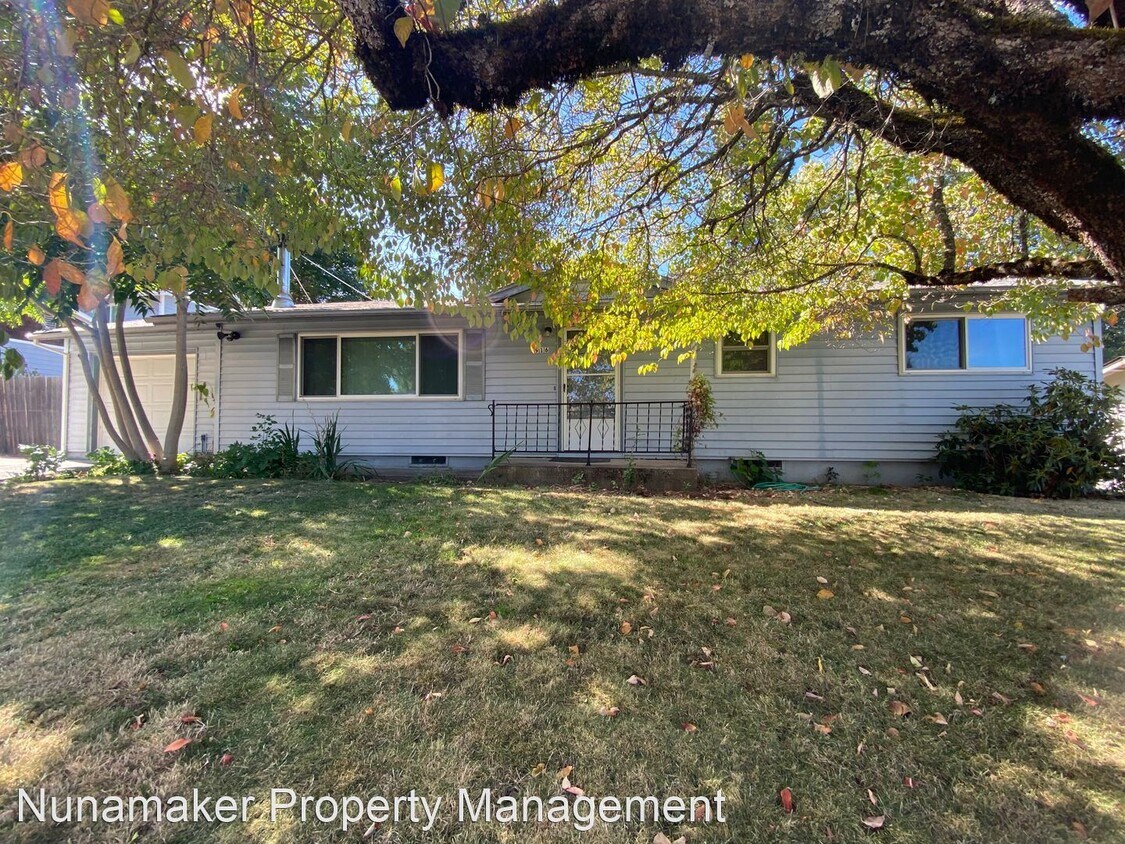 916 21st St, Hood River, OR 97031 House Rental in Hood River, OR