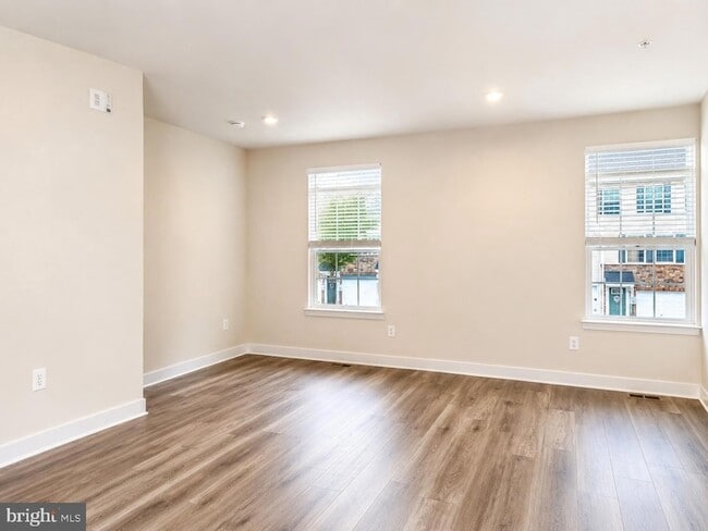 Building Photo - 340 Paca Gardens Ln