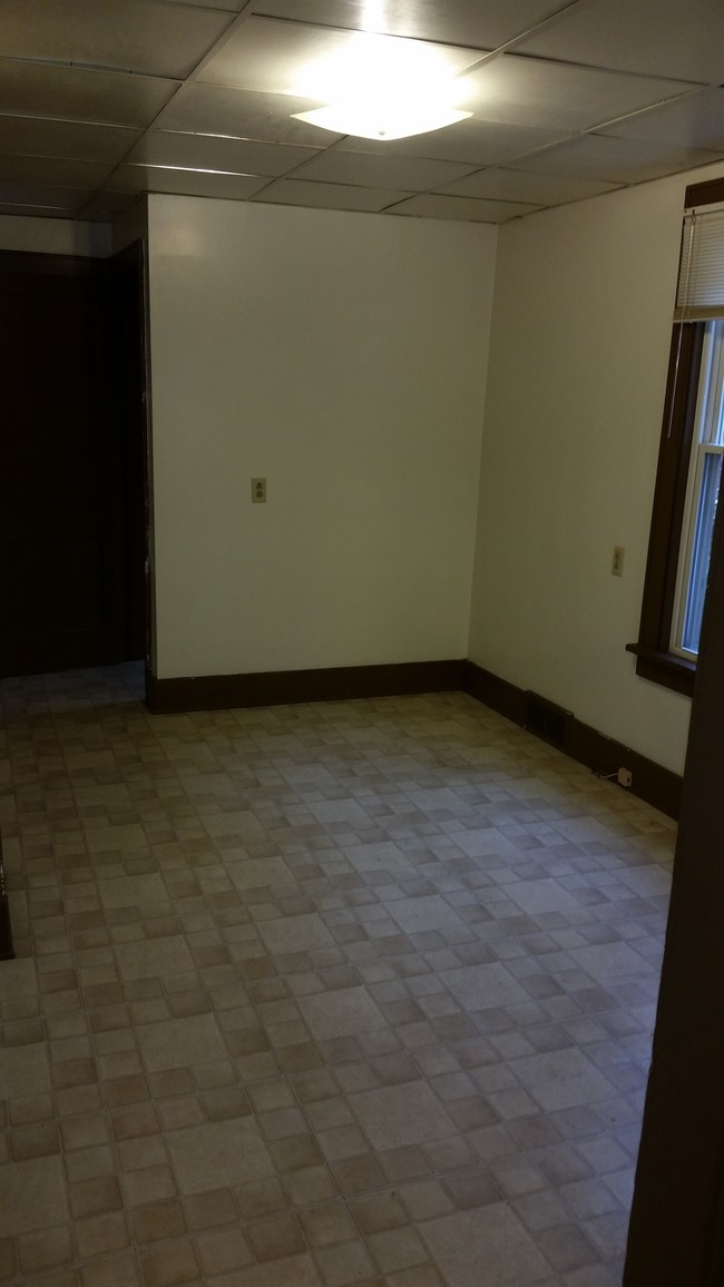 DINING AREA - 3320 Overbrook Dr