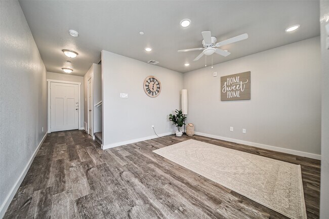 Foto del edificio - 21155 Gosling Rd