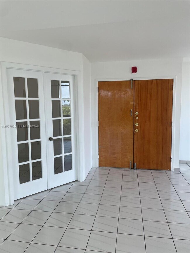 Foto del edificio - 11780 SW 18th St