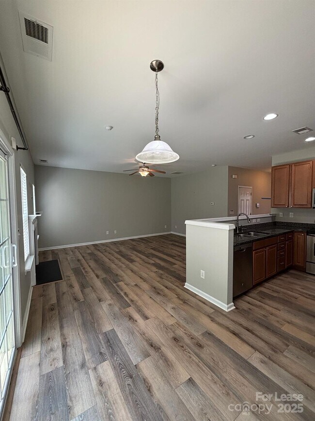 Building Photo - 14011 Singleleaf Lane