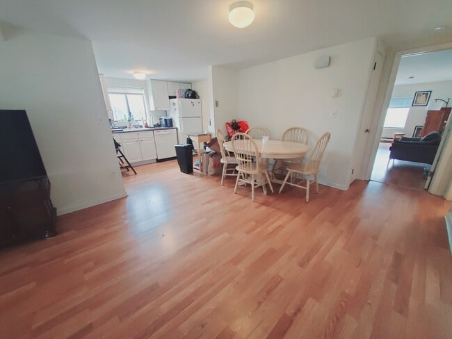 Foto del edificio - 22 Cove Rd