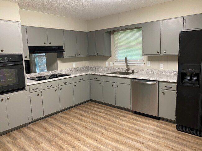 Foto del edificio - 129 White Oak Dr