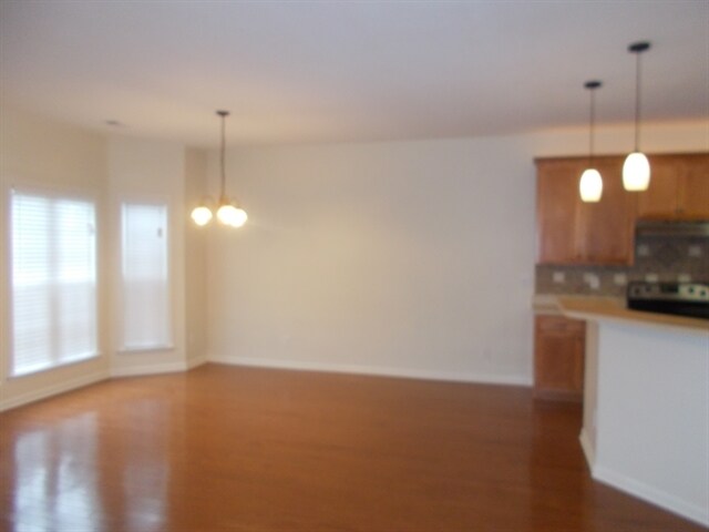 Foto del edificio - 225 Mott Rd