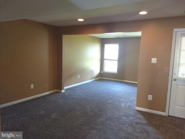 Foto del edificio - 213 Windsor Ct