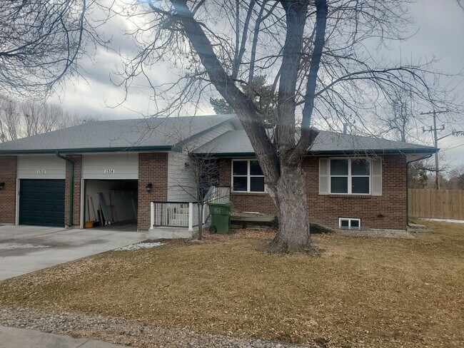 Building Photo - SPACIOUS 4B/2.5B Now Available in Loveland...