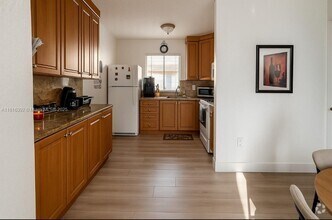 Building Photo - 2760 W 61st Pl