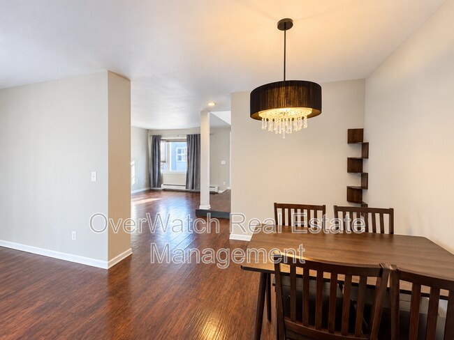Foto del edificio - 3230 Montclaire Ct