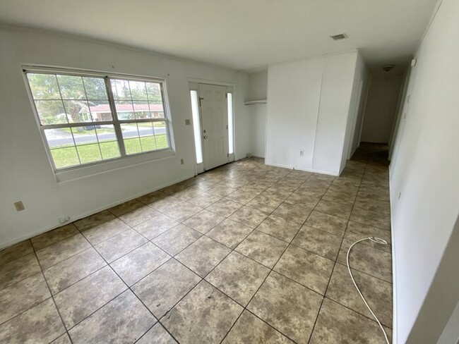 Building Photo - Magnolia Park Rental