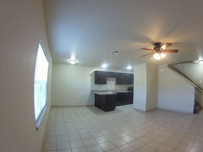 Building Photo - 2310 Sailing Way N