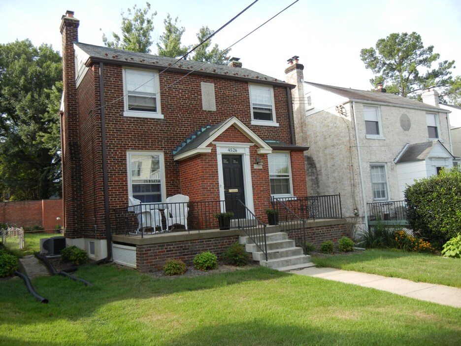 Building Photo - 4526 Harrison St NW