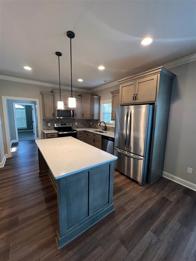 Foto del edificio - 556 Cumberland Pointe Ln