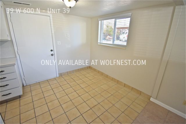 Building Photo - Remodeled 2 Bedroom Orem Unit! No Deposit ...