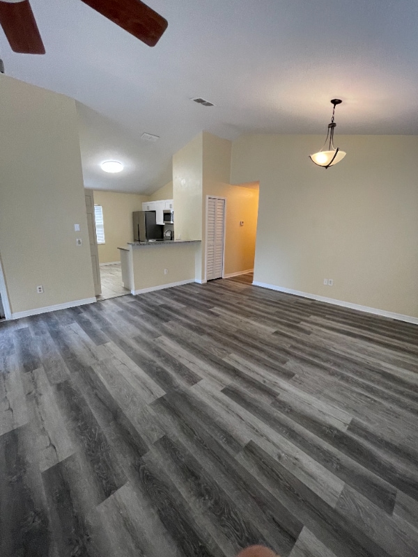 Foto del edificio - 2704 E 19th Ave