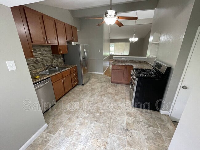 Foto del edificio - 1265 St Anthony Ln