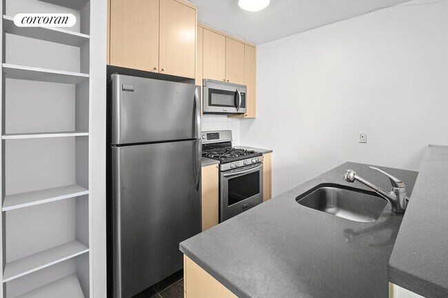 Foto del edificio - 101 E 15th St