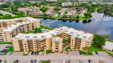 Building Photo - 6475 W Oakland Park Blvd