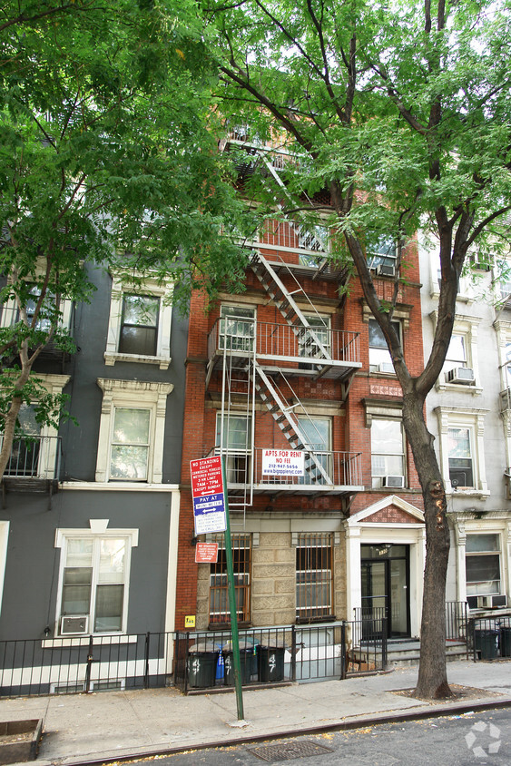 Primary Photo - 330 W 47th St
