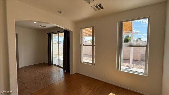 Building Photo - 5055 Midnight Oil Dr