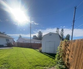 Building Photo - 358 Bocage Dr