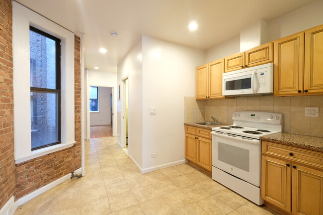 Foto del edificio - 744 9th Ave