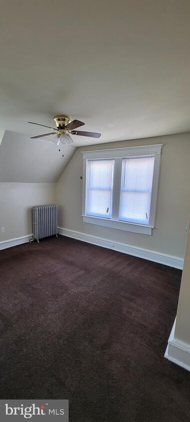 Primary Photo - 1305 W Roosevelt Blvd