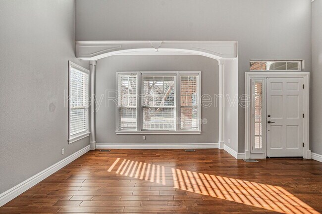 Foto del edificio - 3753 E Mallard St