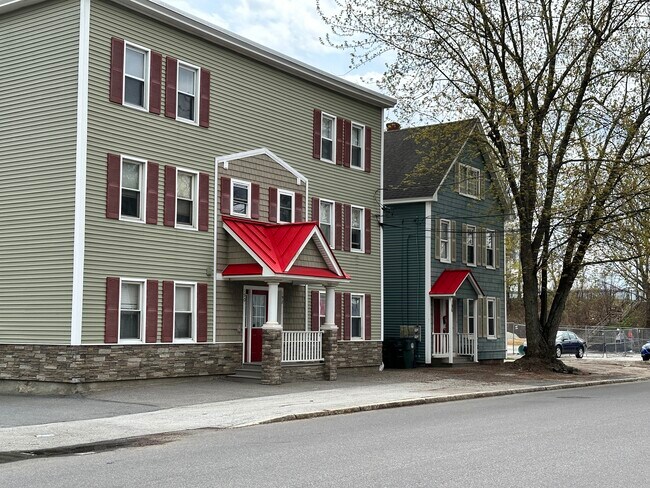 Lado oeste de Manchester - Village on Second Street