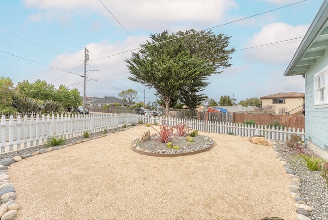 Foto del edificio - 230 Gibson Ave