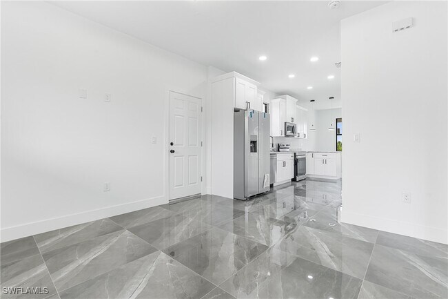 Foto del edificio - 922 Dobbins St E
