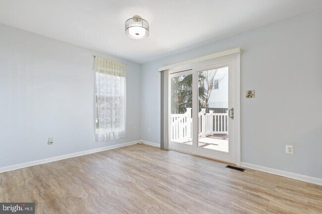 Building Photo - 11420 Tulip Poplar Terrace