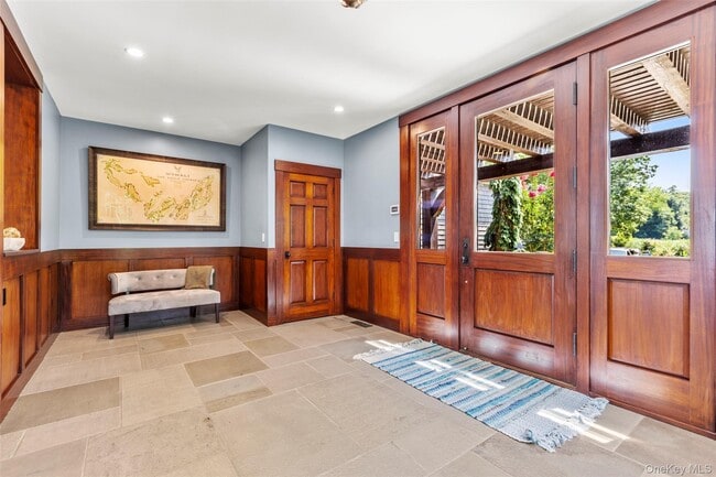 Building Photo - 16 Old Field Woods Rd