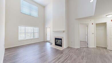 Interior Photo - 14 North