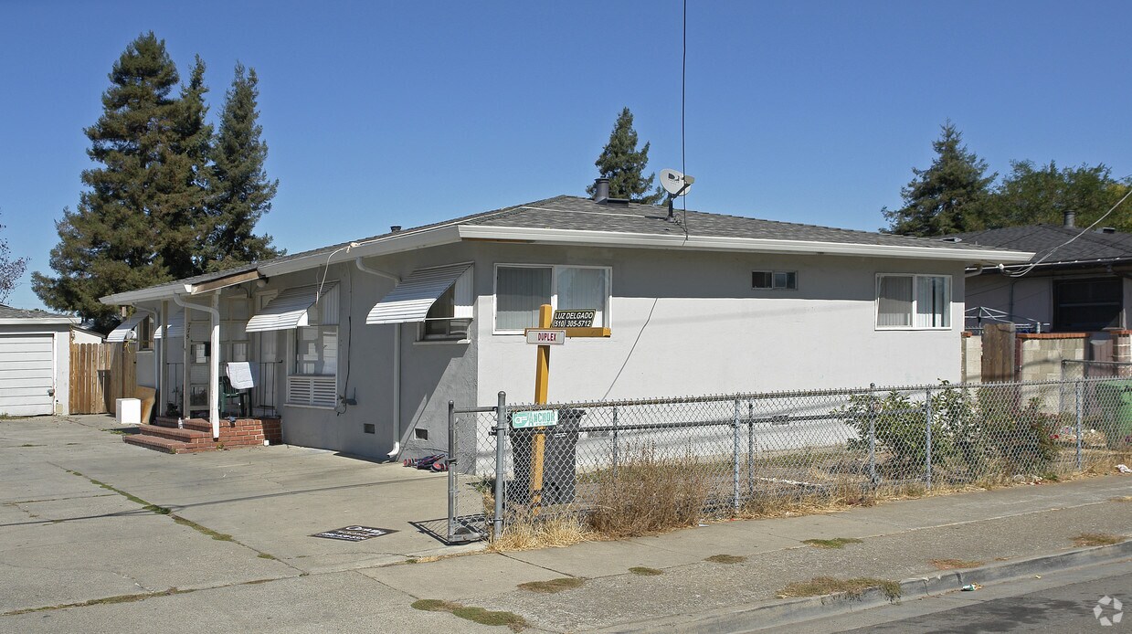 Primary Photo - 775 Longwood Ave