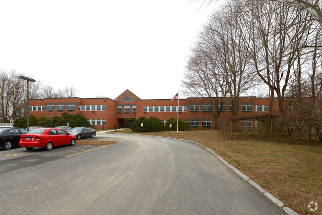 Building Photo - West House