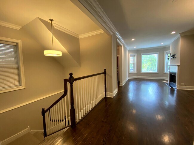 Foto del edificio - 3728 N Magnolia Ave