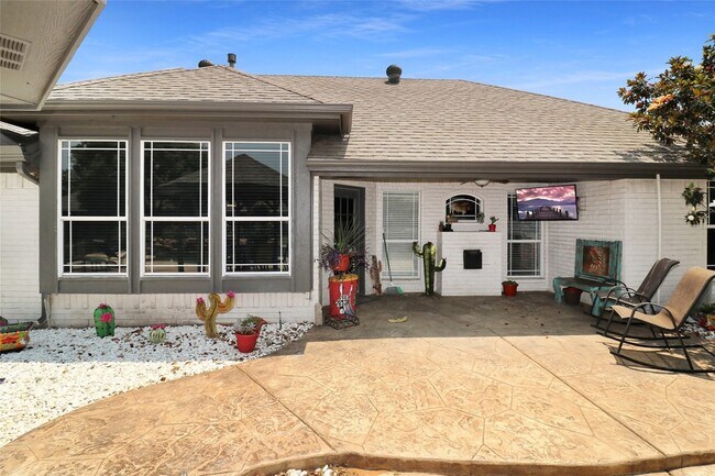 Building Photo - 1101 BreAnne Ct