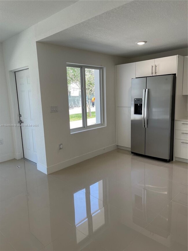 Building Photo - 25818 SW 144th Ave