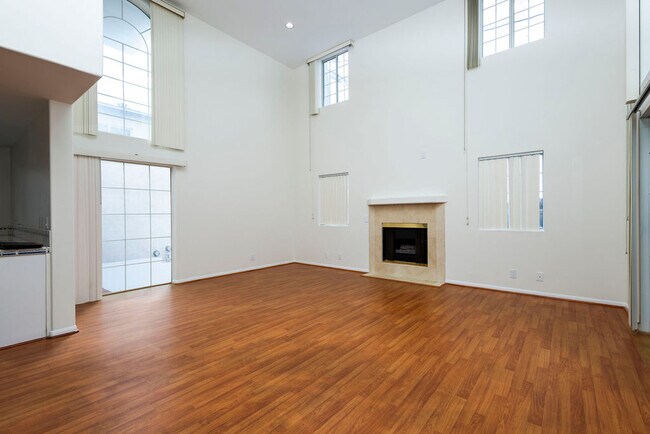 Foto del edificio - 1338 Yale St