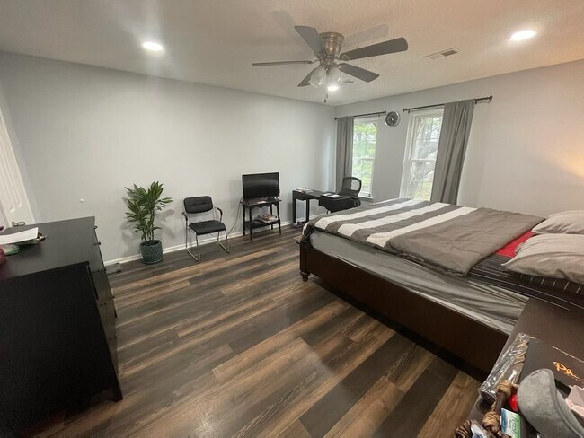 Foto del edificio - 1130 Bartlett Rd