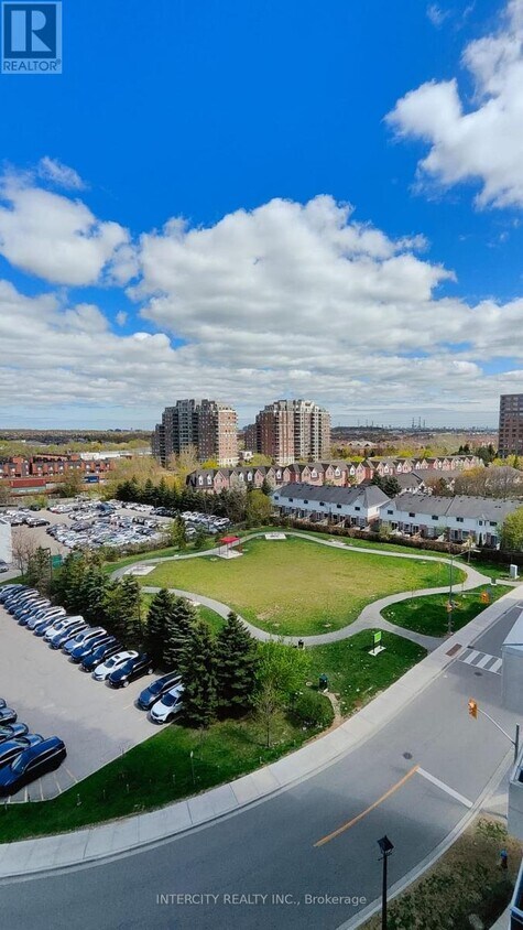 Photo principale - 9205-9205 Yonge St