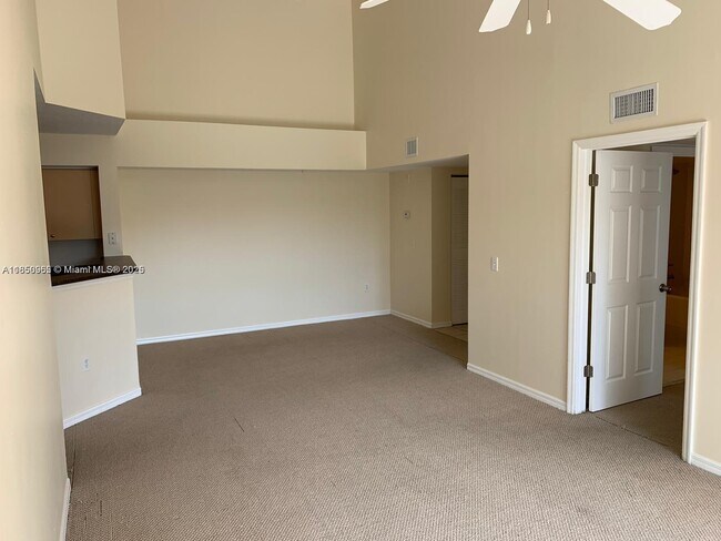 Building Photo - 4041 San Marino Blvd