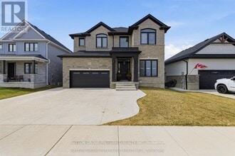 Building Photo - 105 Harvest Ln