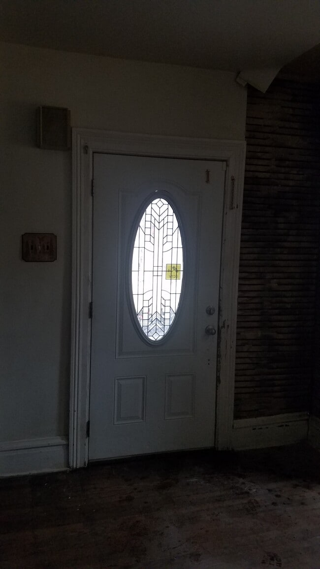 Foto del edificio - 117 N Stewart St